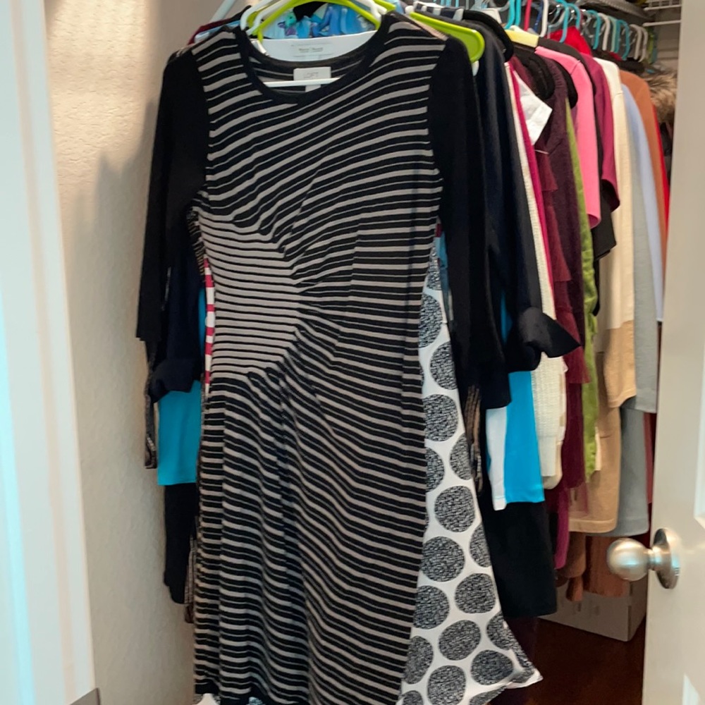 Dress - Picture 1 of 3